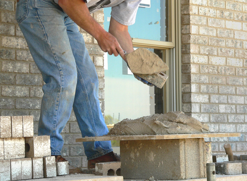 Professional stone masons for custom home construction