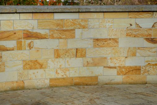 Affordable stone veneer installation for homes